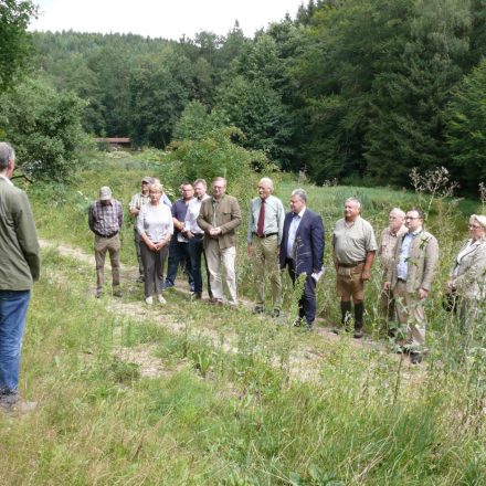 Pressetermin an den renaturierten Teichen©Wildland-Stiftung Bayern